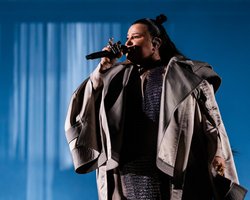 Переволновалась: alyona alyona потеряла голос перед первой репетицией на Евровидении (фото)