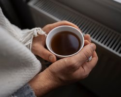 Холод у квартирах до 10 градусів: у МОЗ пояснили як правильно зігрітися і не нашкодити собі