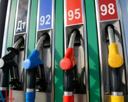 Украинцев ждут новые цены на бензин и дизтопливо: как и почему изменится стоимость