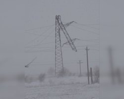 Блекаути в Україні: в Міненерго розповіли, коли можливі масові відключення світла