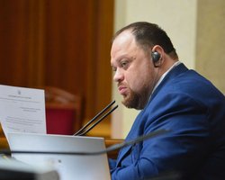 Зеленський звільнив Стефанчука з посади свого представника в Раді