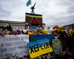 "Смерть повсюду": жители Херсона рассказали, как живут под ежедневными обстрелами россиян