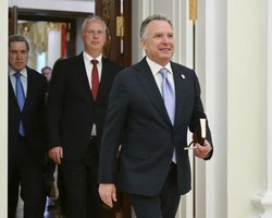 Уиткофф советовал Ушакову, как лучше представить Трампу мирный план по Украине: в Bloomberg обнародовали разговор