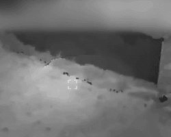 Переправили на той світ: в ЗСУ показали ефектну роботу касетних ATACMS по понтону на Курщині (відео)