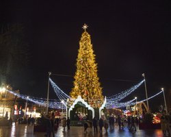 Украина может провести Новый год без "красных" зон карантина, - главный санврач