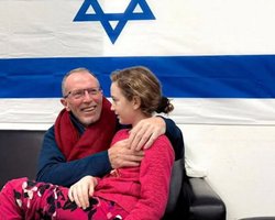 50 днів у полоні: 9-річна ізраїльська дівчинка, яку вважали загиблою, повернулася додому