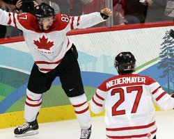 Канадские хоккеисты выиграли золото Олимпиады