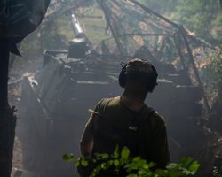 "Планы амбициозные": ВСУ под Бахмутом собрали выставку уничтоженной техники ВС РФ, — Жорин