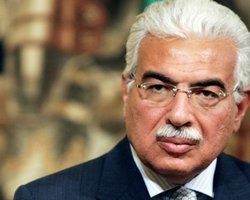 Экс-премьера Египта взяли под стражу, - СМИ