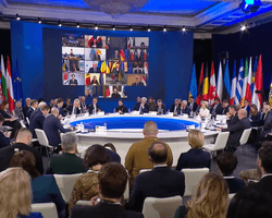 Миротворці, мільярди допомоги й зброя: яку підтримку 24 лютого оголосили партнери України