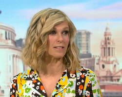 Британская ведущая сравнила карту на футболке сборной Украины с грязным пятном (видео)