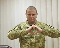 "Не стал расшатывать лодку и может пойти в политику после войны", — эксперт об отставке Залужного (видео)