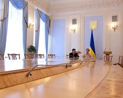 Размножение оппозиции. Кого бояться  Януковичу