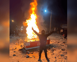 Протесты в Иране: количество жертв растет, митингующие взяли под контроль первый город (видео)