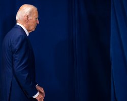 Сенаторы-республиканцы обвиняют Байдена в покушении на Трампа, — WP