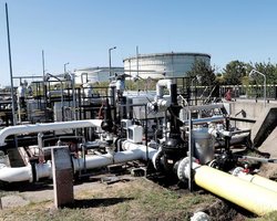 Україна відновить транспортування нафти через "Дружбу": Reuters назвало точну дату та час