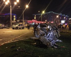 "Тато не вакцинований, мама боїться". У Миколи Харківського не можуть перевірити кров без батьків