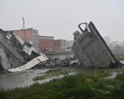 Обвал моста в Италии: количество погибших увеличилось до 22