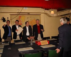 Билл Клинтон наконец нарушил молчание относительно связей с Эпштейном: "Ничего плохого не сделал"