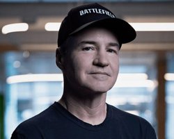 Вице-президент EA Винс Зампелла погиб в автокатастрофе: подробности