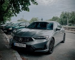 Премиум для молодежи: в Украине появилась стильная сестра Honda Civic (фото)