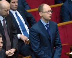 Яценюк обезопасил себя от возможной отставки c должности главы фракции Батьківщина, - СМИ