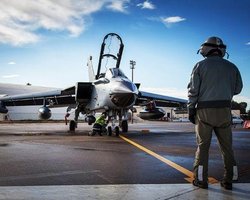 Возглавляемая США коалиция возобновила удары по ИГИЛ с авиабазы Инджирлик