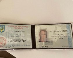 Колишнього заступника міністра соцполітики підозрюють у підробці даних про вакцинацію