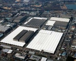 В Японии горят заводы Nissan