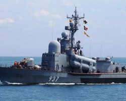 Корабль "Тарантул" затоплен в Крыму: опубликованы спутниковые снимки (фото)