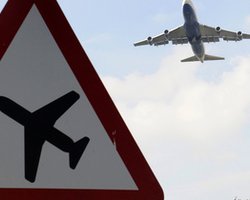 Грузинские чиновники продолжают покидать страну, - СМИ