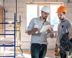 Строить и лечить. ТОП-5 профессий, которые будут востребованы в Украине после войны