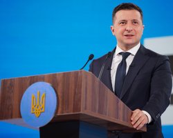 Украинцы – не кролики, а попередники опять виноваты. О чем говорил президент на форуме "Украина 30"