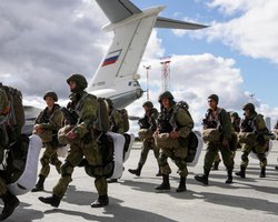 Несколько тысяч: подрыв Каховской ГЭС позволил ВС РФ перебросить войска, — британская разведка