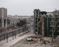 Люди "дивно" зникають: РФ завезла в Маріуполь ОМОН для посилення мобілізації, — Андрющенко