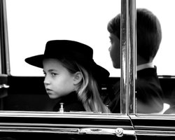 "Не відвели її до McDonald's". Відомий телеведучий пожартував, чому принцеса Шарлотта почала плакати