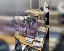 Ущерб почти на 120 млн: СБУ разоблачила схемы хищения денег, выделенных на продукты для ВСУ