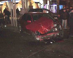 В Одессе автомобиль отбросило на пешеходов