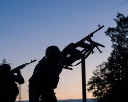 Перевод операторов ПВО в пехоту: Стерненко бьет тревогу, а официальные источники отрицают