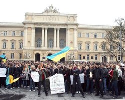 Во Львове прошел митинг против фальсификации выборов
