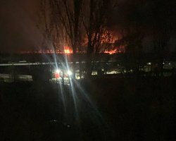 Дрони атакували металургійний комбінат в Алчевську: також прилетіло по підстанції (відео)