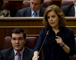 Испанские чиновники не будут получать зарплату выше 105 тыс евро в год