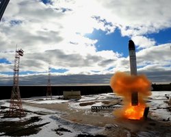 Кремль возлагает большие надежды на новое ядерное оружие, но с "Сарматом" проблемы
