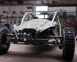 Украинец своими руками создает впечатляющие внедорожники для армии (видео)