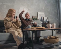 Стаж или зарплата: что больше влияет на размер пенсии