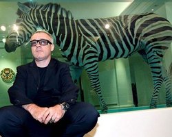 Эпатажные работы Дэмиена Херста падают в цене, - исследование