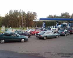 В центре Минска проходит акция Стоп, бензин!