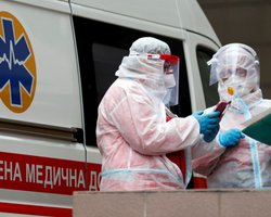 Новым штаммом коронавируса переболел житель Закарпатья, – врач-инфекционист