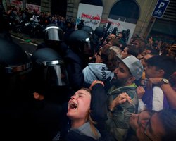 Правительство Испании извинилось за насилие в день референдума