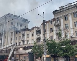 Цілились по залізничному вокзалу: в ОВА оновили дані про наслідки удару РФ по Дніпру (відео)